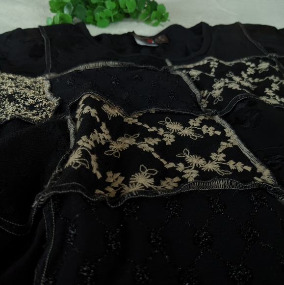 Vintage Spencer Alexis Black and Gold Embroidered Sweater Size 12 - Picture 8 of 10